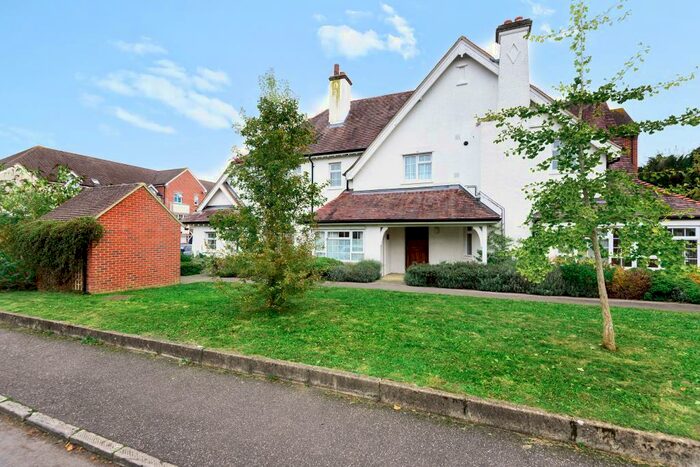 Apartment To Rent In Newbury, Berkshire, RG14