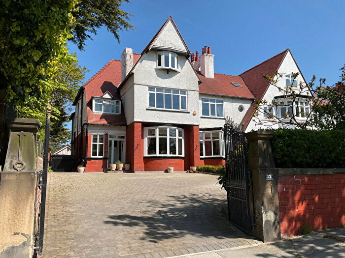 7 Bedroom Semi Detached House For Sale In Hesketh Road, Hesketh Park, Southport, PR9