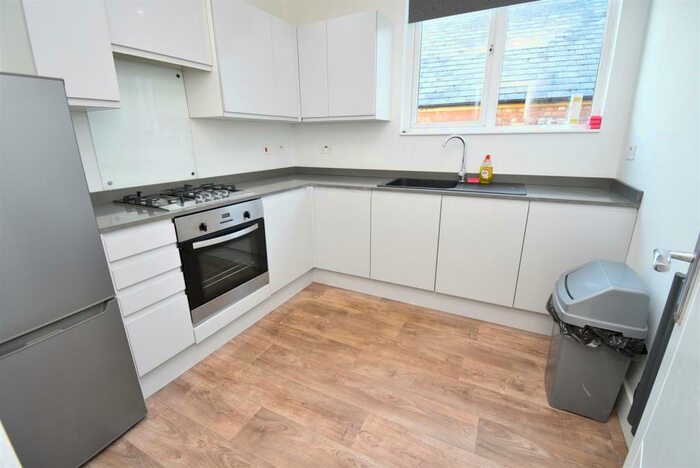 3 Bedroom Apartment To Rent In Reginald Street, Luton, LU2