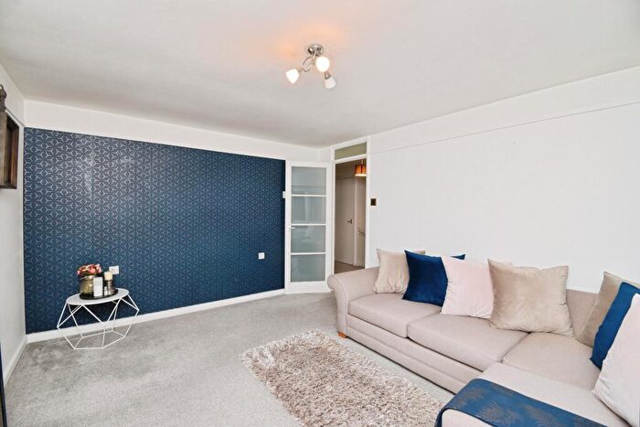 1 Bedroom Flat To Rent In Cyprus Place, Beckton, London, E6