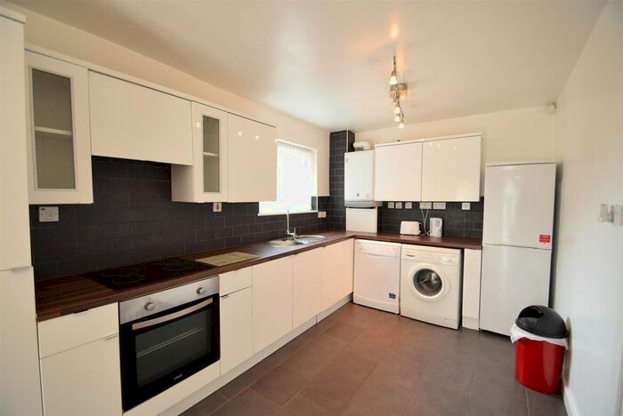 4 Bedroom Terraced House To Rent In Algernon Road, Heaton, NE6