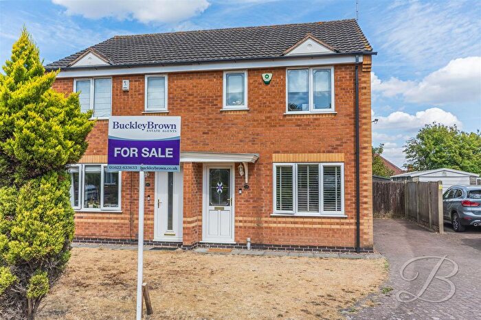 3 Bedroom Semi-Detached House For Sale In Earlswood Drive, Mansfield, NG18