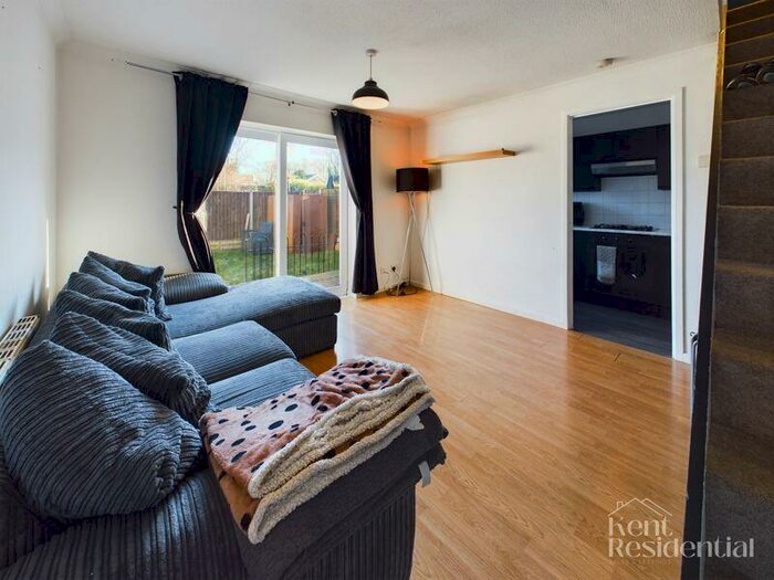 1 Bedroom House To Rent In Tay Close, Chatham, ME5