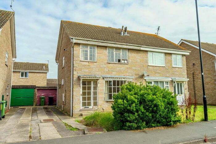 3 Bedroom Semi-Detached House For Sale In Walmer Carr, Wigginton, York, YO32