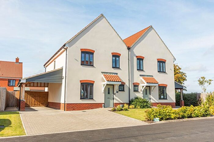 3 Bedroom Semi-Detached House For Sale In Immaculately Presented Modern Home In Docking, PE31