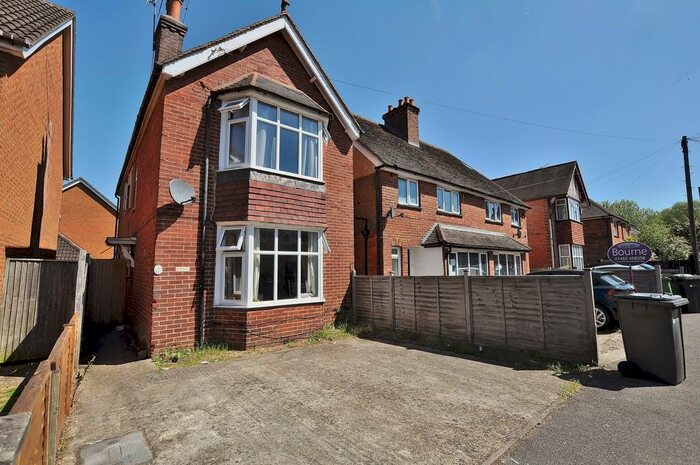 4 Bedroom Detached House To Rent In Recreation Road, GU1