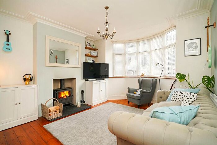 3 Bedroom Terraced House For Sale In Walkley Bank Road, Sheffield, S6