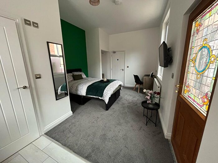 1 Bedroom Studio To Rent In Room, Burton Road, DE23