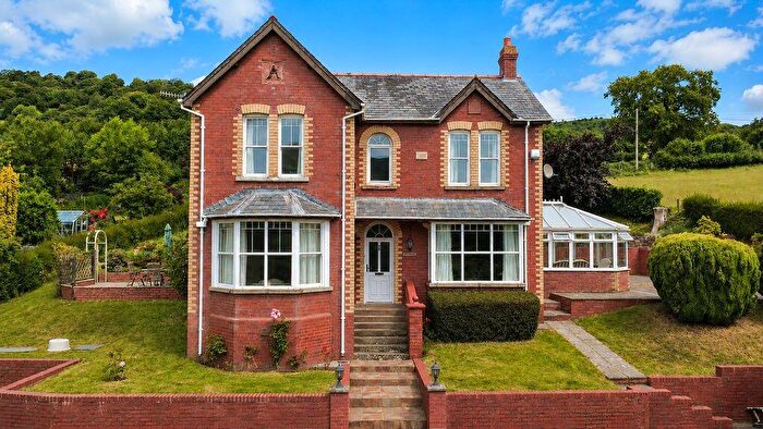 4 Bedroom Detached House For Sale In Llanwenarth, Abergavenny, NP7