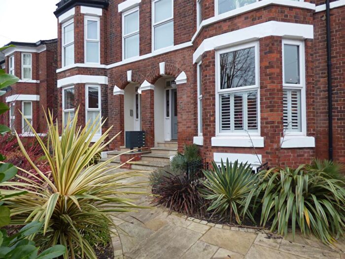 2 Bedroom Flat To Rent In York Road, Manchester, M21