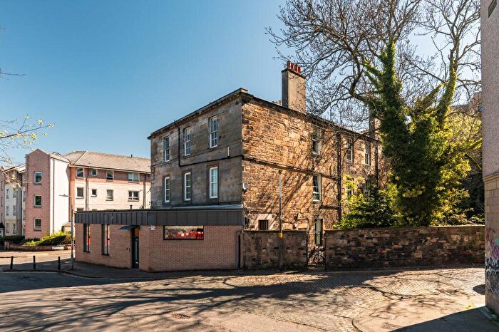 2 Bedroom Flat For Sale In / Lower London Road, Edinburgh, EH7