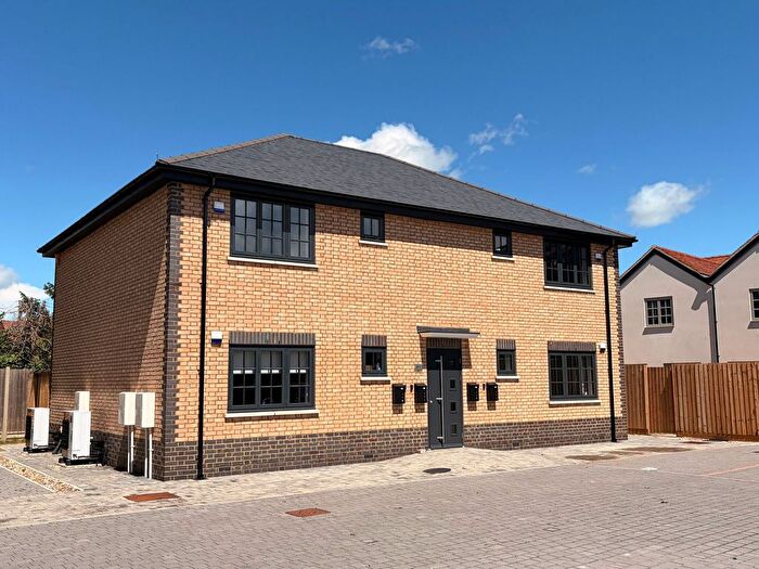 1 Bedroom Flat For Sale In Coxs Yard, Rayne Road, CM7