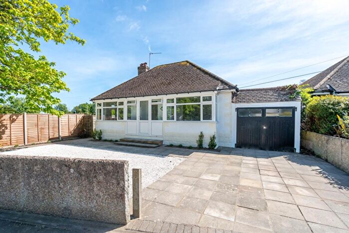 3 Bedroom Bungalow For Sale In Hook Lane, Glenwood, Bognor Regis, PO22