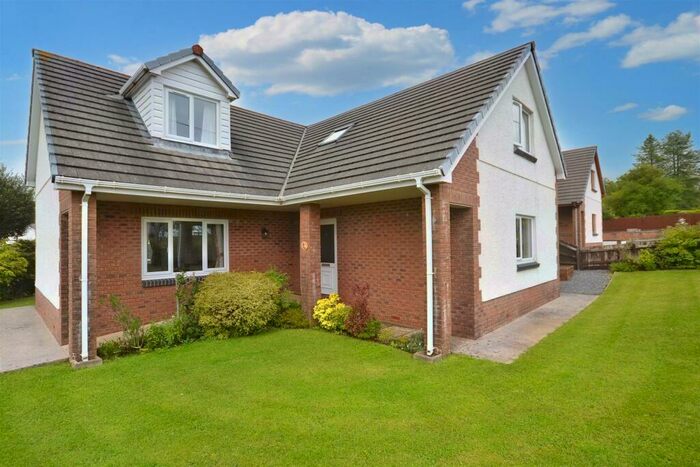 3 Bedroom Detached Bungalow For Sale In Bro-Hedydd, Four Roads, Kidwelly, SA17
