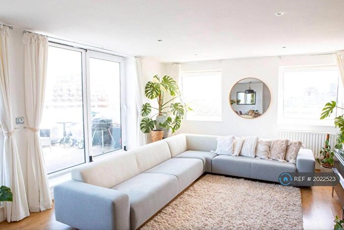 2 Bedroom Penthouse To Rent In Wards Wharf Approach, London, E16