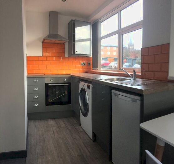 1 Bedroom Flat To Rent In George Street, Wakefield WF1