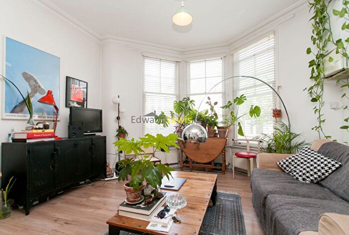 2 Bedroom Flat To Rent In Kyverdale Road, London, N16