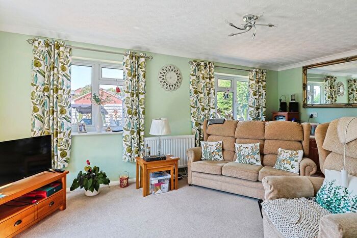 4 Bedroom Bungalow For Sale In Halstock Crescent, West Canford Heath, Poole, Dorset, BH17 - Photo 12