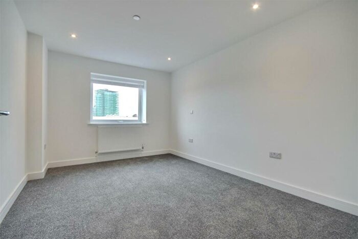 1 Bedroom Flat To Rent In Mumby Road, Gosport, PO12