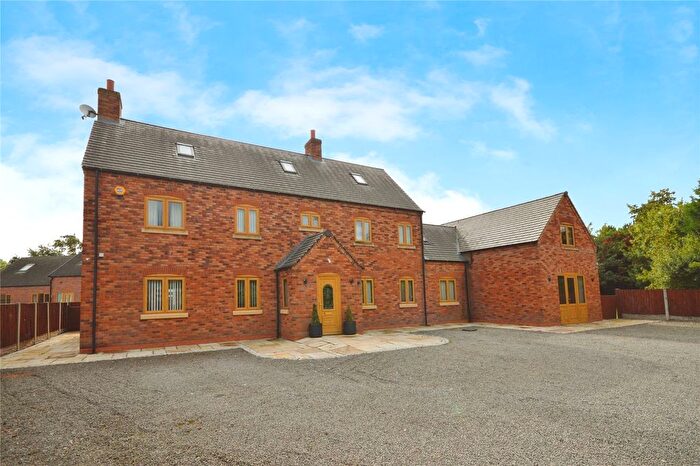 6 Bedroom Detached House For Sale In Colliery Lane, Linton, Swadlincote, Derbyshire, DE12