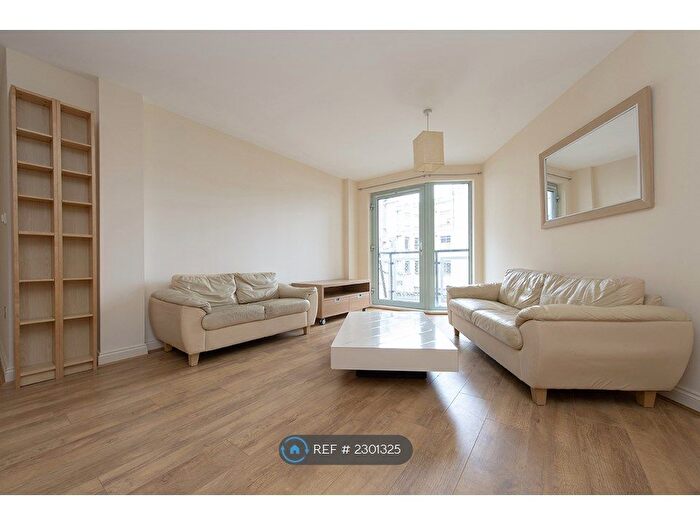 2 Bedroom Flat To Rent In Paton Close, London, E3