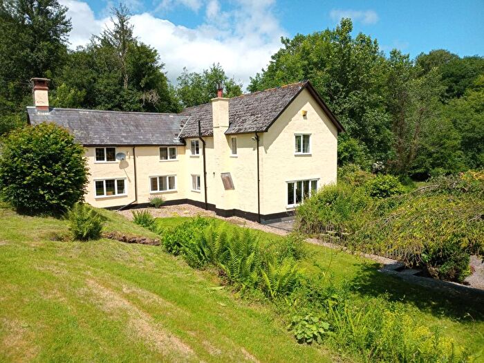 4 Bedroom Detached House For Sale In Dulverton, Somerset, TA22