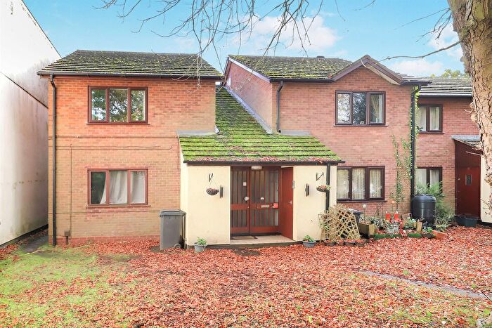 1 Bedroom Flat For Sale In Chequer Street, Pennfields, Wolverhampton, WV3