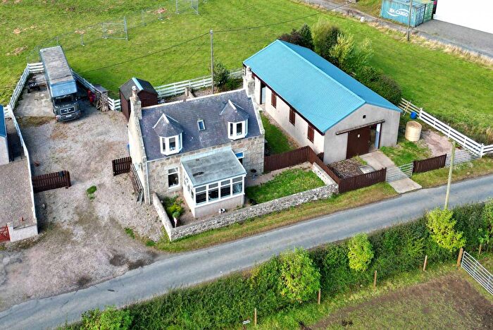 2 Bedroom Detached House For Sale In Mintlaw, Peterhead, Aberdeenshire, AB42