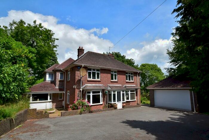 4 Bedroom Detached House For Sale In Owermoigne, DT2