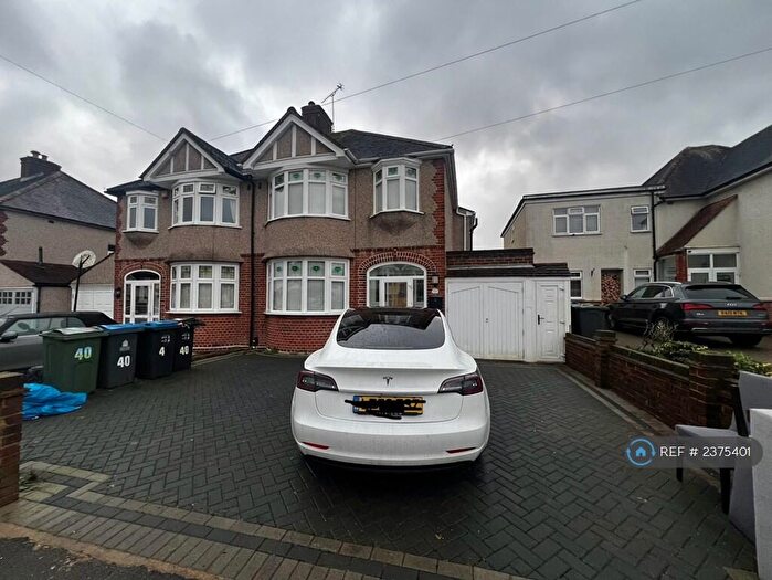 3 Bedroom Semi-Detached House To Rent In Bolton Road, Chessington, KT9