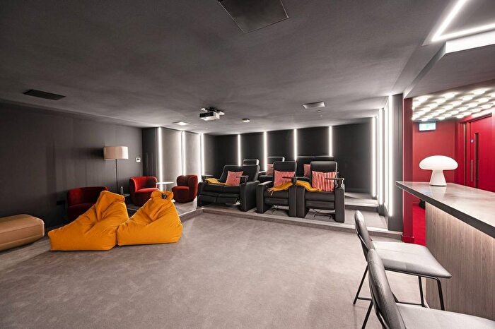 2 Bedroom Flat To Rent In Cherry Park Lane, Stratford, London, E20