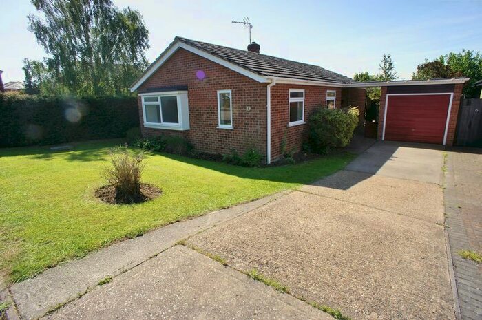 3 Bedroom Bungalow To Rent In Chrismund Way, Great Tey, Colchester, CO6