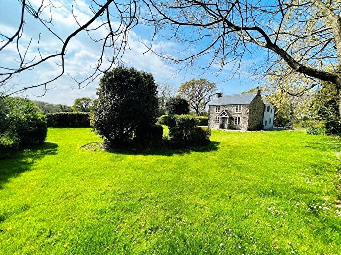 4 Bedroom Detached House To Rent In Tyn Y Coed, Llannor, LL53