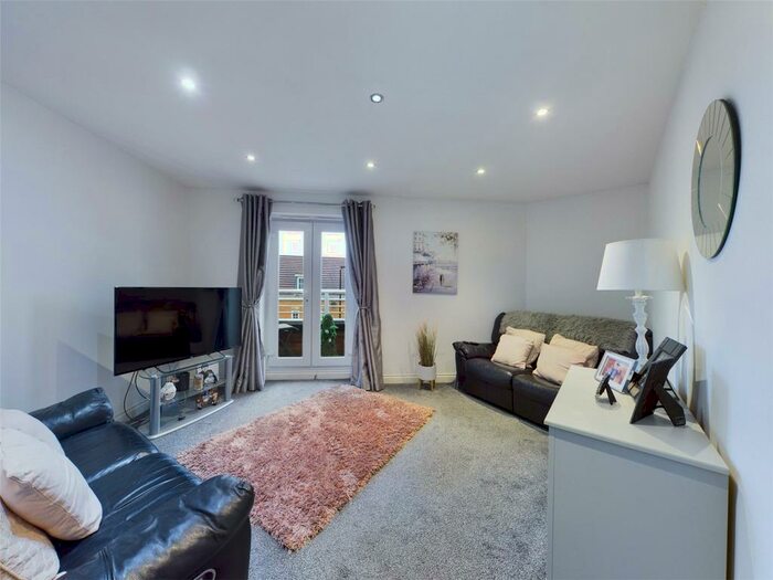 2 Bedroom Apartment For Sale In Sargeson Road, Armthorpe, Doncaster, South Yorkshire, DN3
