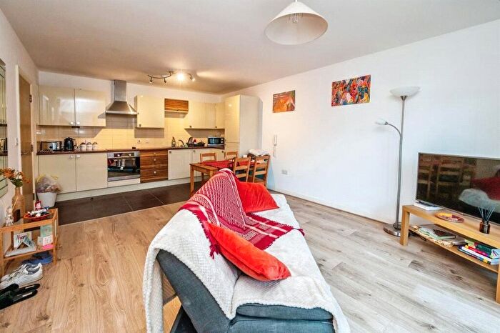 1 Bedroom Flat For Sale In Warstone Lane, Birmingham, B18