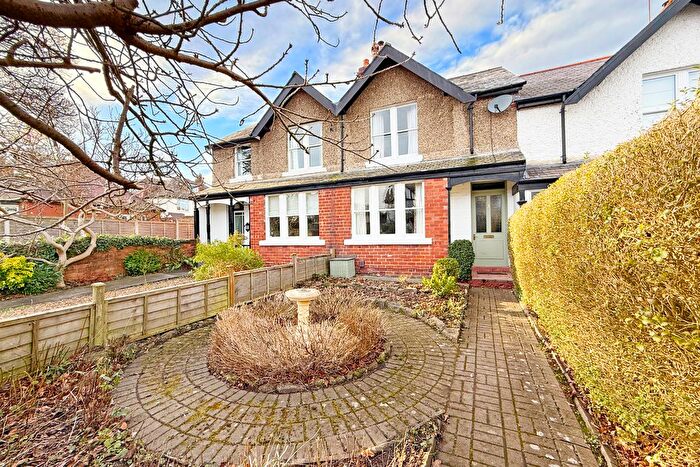 3 Bedroom Terraced House To Rent In Woodlands Avenue, Harrogate, HG2