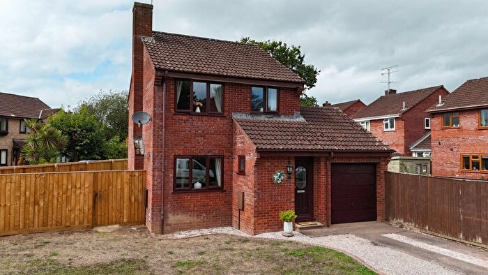 3 Bedroom Detached House For Sale In Bluebell Avenue, Tiverton, EX16