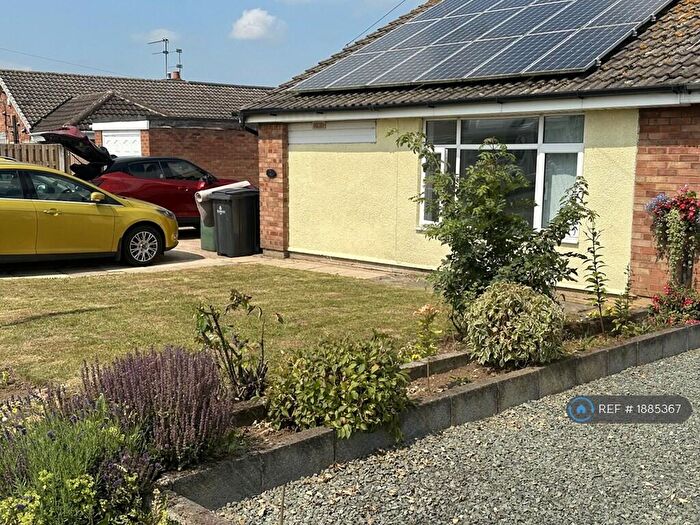 2 Bedroom Bungalow To Rent In Deansfield Close, Doncaster, DN3