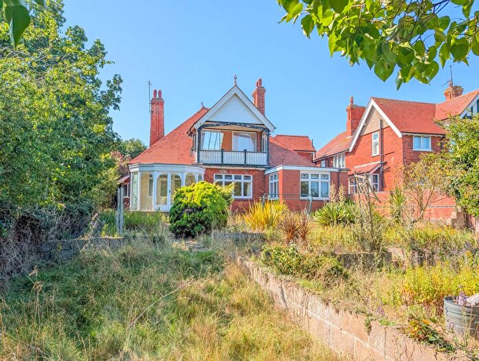 4 Bedroom Terraced House For Sale In Ocean Avenue, Skegness, PE25