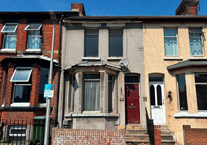 3 Bedroom Terraced House For Sale In St. Marys Road, Gillingham, Kent, ME7