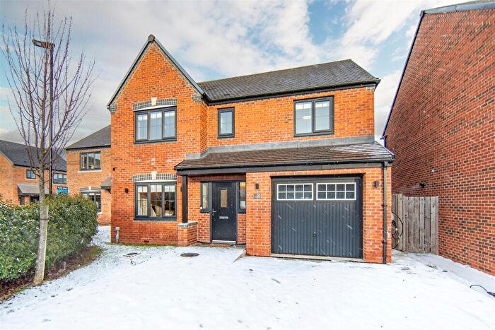 4 Bedroom Detached House For Sale In Paddock Lane, Moorfields, NE12