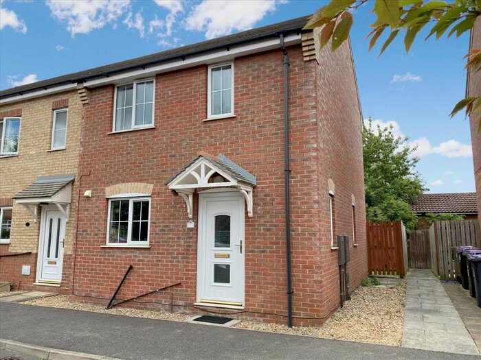 2 Bedroom End Of Terrace House For Sale In Bramling Way, Sleaford, NG34