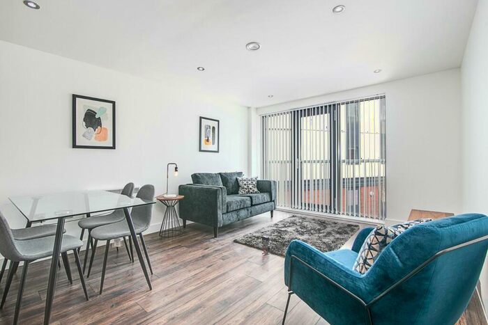 1 Bedroom Apartment To Rent In The Quadrant, Sand Pits, Birmingham, B1