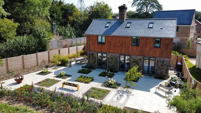 3 Bedroom Detached House To Rent In Buxshalls Estate, Ardingly Road, Lindfield, RH16