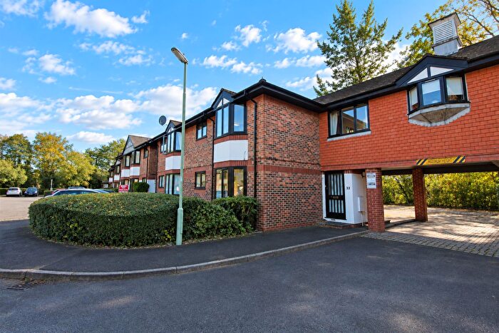 2 Bedroom Maisonette To Rent In Waterside Court, Fleet, GU51
