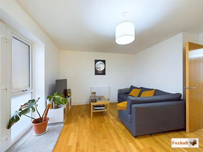 1 Bedroom Flat For Sale In Holmhill Drive, Felixstowe, IP11