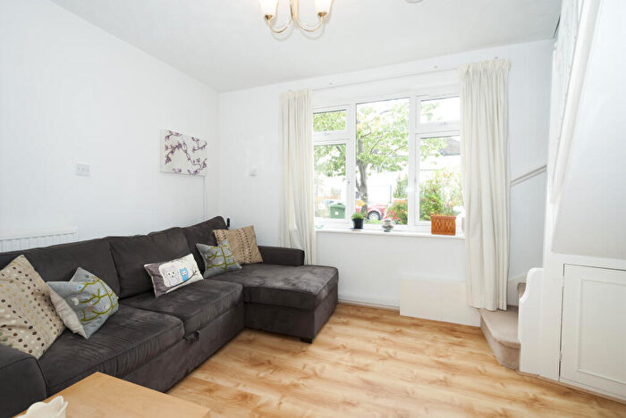 2 Bedroom House To Rent In York Road, Headington, Oxford, OX3