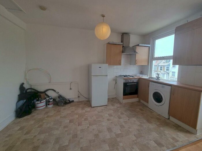 1 Bedroom Flat To Rent In Kent House Road, London, SE26