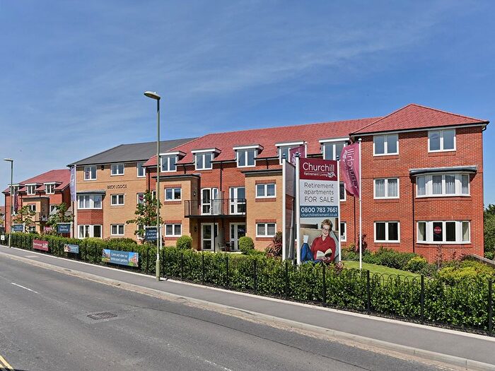 1 Bedroom Flat For Sale In Botley Road, Park Gate, SO31