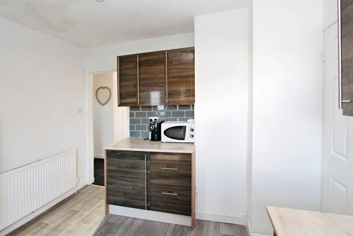 3 Bedroom Terraced House For Sale In Forrest Avenue, Hamilton, ML3